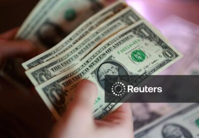 Dólar à vista fecha em alta de 0,06%, a R$5,1726 na venda