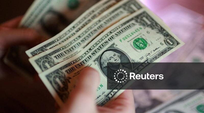 Dólar à vista fecha em alta de 0,06%, a R$5,1726 na venda