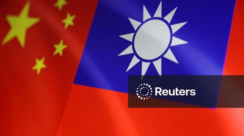 Porta-aviões mais avançado da China atravessa Estreito de Taiwan, diz Taipé
