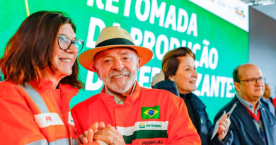 Após reiniciar fábrica, Lula destaca que produção de fertilizantes é fator de soberania
