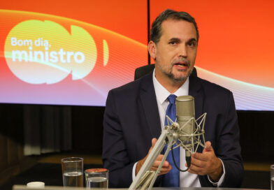 Orçamento e regime fiscal devem servir também à população, afirma ministro do Planejamento