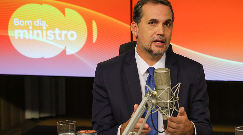 Orçamento e regime fiscal devem servir também à população, afirma ministro do Planejamento