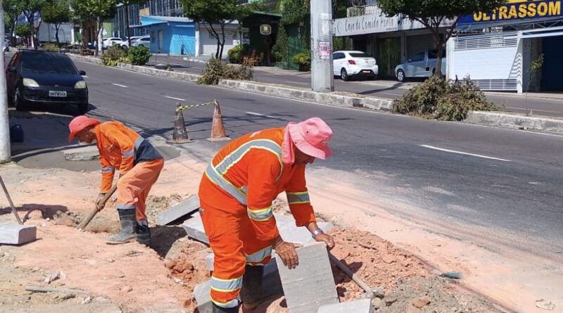 Prefeitura de Manaus recupera sistema de drenagem na avenida Costa e Silva e reforça infraestrutura no bairro Raiz