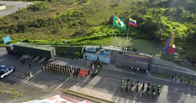 Ajuda humanitária da Prefeitura de Manaus chega à fronteira e começa a ser distribuída na Venezuela