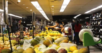 Preços ao consumidor caem em junho na comparação com maio e com o ano passado