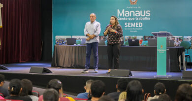 Prefeitura de Manaus realiza formação para estagiários de alfabetização