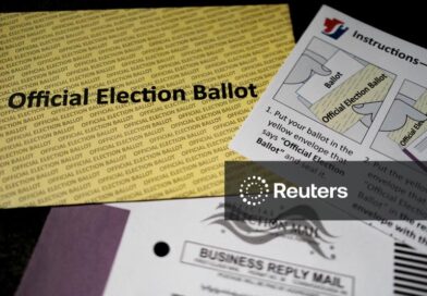 Juíza repreende Serviço Postal dos EUA por regra sobre votação pelo correio, mas não a bloqueará