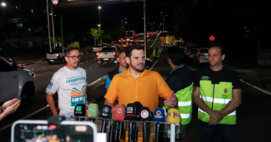 Prefeito Renato Junior apresenta tecnologia que leva informações do trânsito em tempo real aos motoristas em Manaus