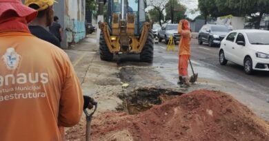 Prefeitura de Manaus executa obra emergencial de recuperação da drenagem na avenida Djalma Batista