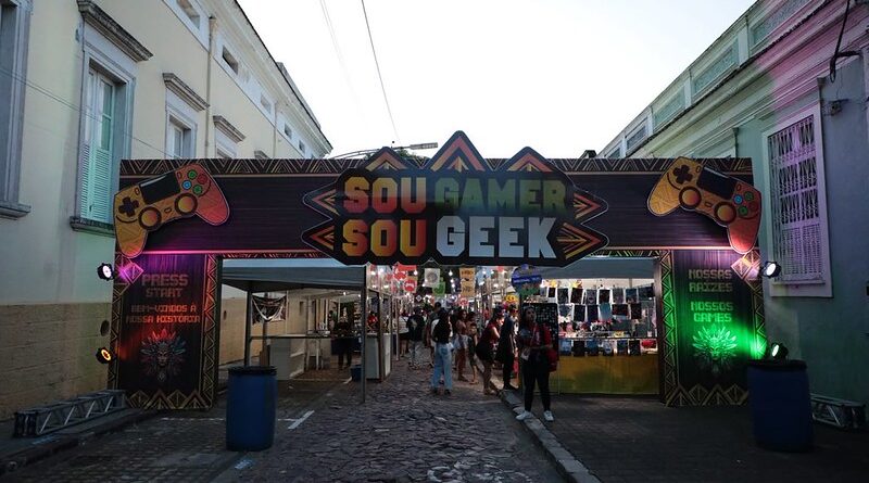 Prefeitura impulsiona economia solidária e criativa no segundo dia de SouGamer e SouGeek no ‘#SouManaus 2026’