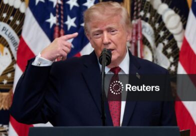 Aprovação de Trump atinge nível recorde de baixa; hispânicos estão descontentes com os republicanos, diz Reuters/Ipsos