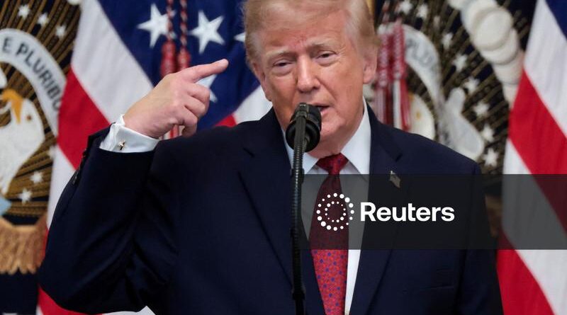 Aprovação de Trump atinge nível recorde de baixa; hispânicos estão descontentes com os republicanos, diz Reuters/Ipsos