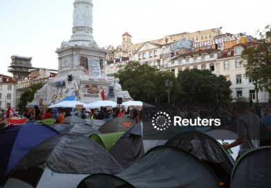 Manifestantes pelo direito à moradia em Portugal voltam às praças e prometem continuar pressão
