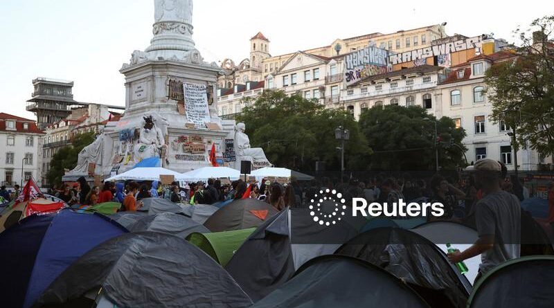Manifestantes pelo direito à moradia em Portugal voltam às praças e prometem continuar pressão