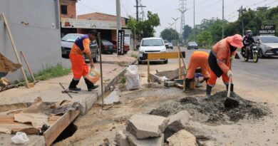 Prefeitura de Manaus reconstrói caixa coletora na zona Leste e reforça segurança de pedestres