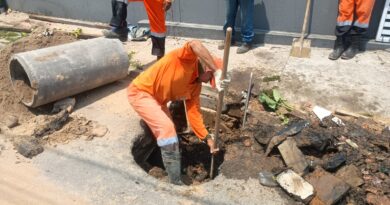 Prefeitura de Manaus recupera drenagem profunda e atua em cratera no bairro Alvorada