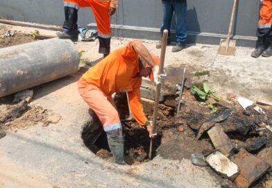 Prefeitura de Manaus recupera drenagem profunda e atua em cratera no bairro Alvorada