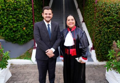 Prefeito Renato Junior prestigia recondução da procuradora-geral Leda Mara ao comando do MP-AM e destaca importância do diálogo entre os poderes 