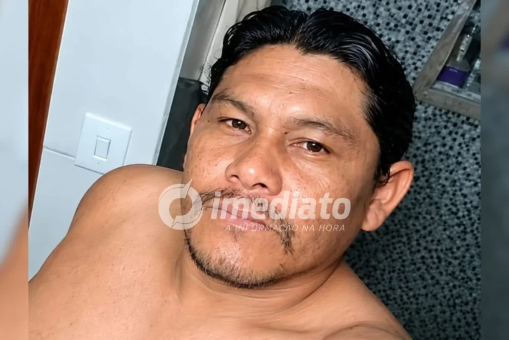 CRIME BÁRBARO: Homem é encontrado morto com facada no peito dentro de casa