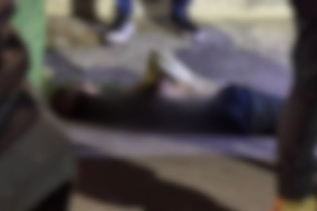 VEJA IMAGENS: Homem é cercado e metralhado com mais de 10 tiros no Colônia Santo Antônio