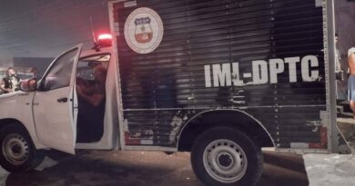 Mulher morre após ser atropelada na av. Camapuã Mulher morre após ser atropelada na av. Camapuã
