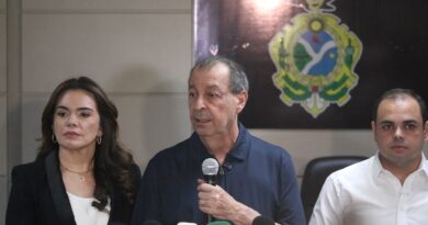 Transição no Amazonas: Roberto Cidade promete transparência a Omar Aziz e Alessandra Campelo