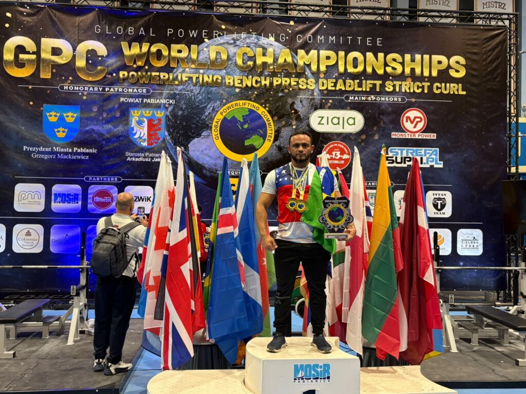 Atleta amazonense conquista título mundial de Powerlifting e quatro resultados de destaque na Polônia