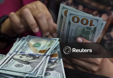 Dólar à vista fecha em alta de 0,17%, a R$5,0240 na venda